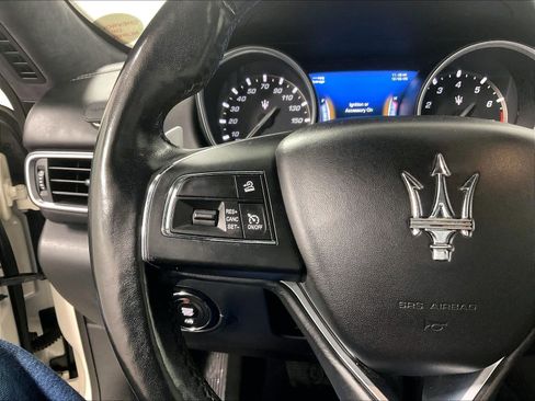 Used 2018 Maserati Levante GranLusso image 23