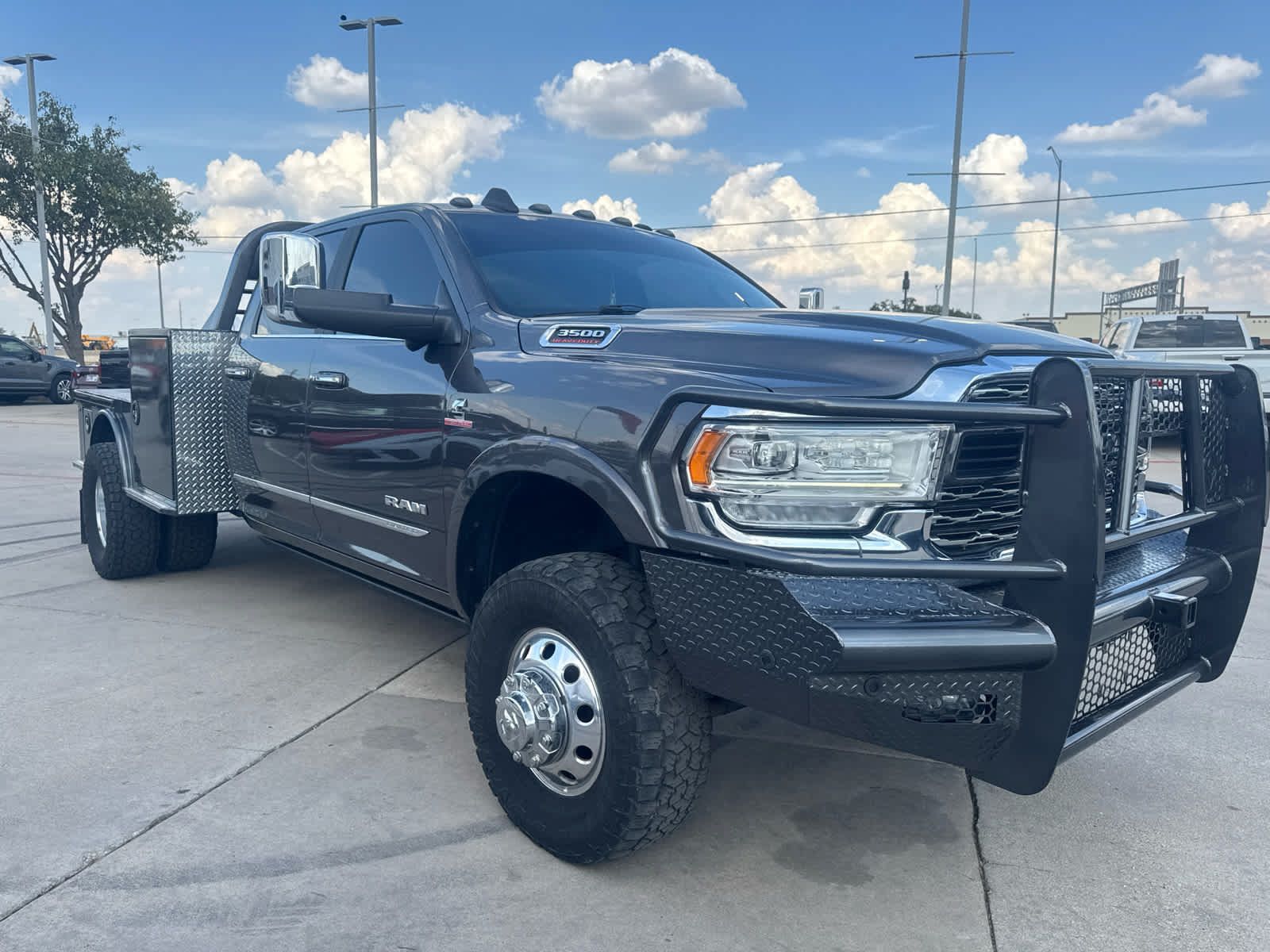 Used 2020 RAM 3500 Limited AWD/4WD image 4