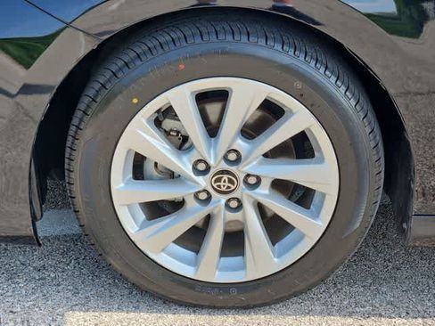 Used 2024 Toyota Camry LE w/ Convenience Package FWD image 13