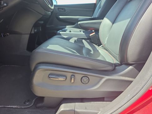 Used 2025 Honda Odyssey Sport-L image 28