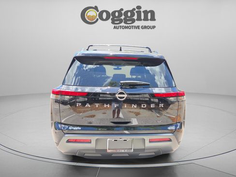 New 2026 Nissan Pathfinder SL FWD image 4