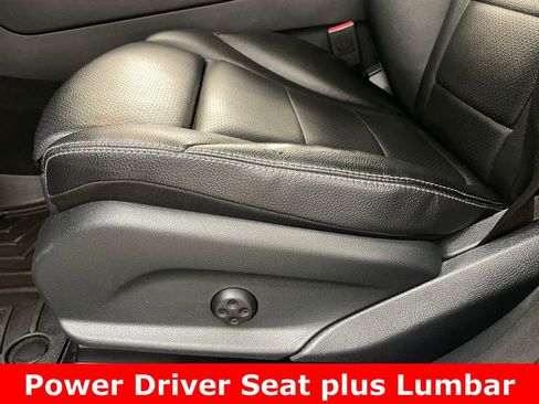 Used 2018 Mercedes-Benz GLC 300 4MATIC image 11