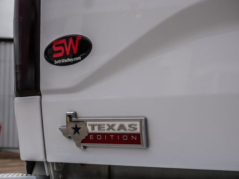 Used 2017 Ford F150 XLT w/ Equipment Group 302A Luxury AWD/4WD image 14
