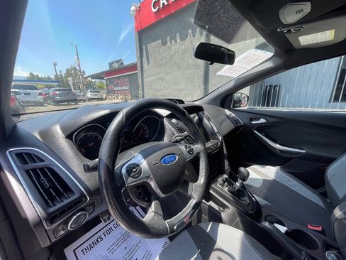 Used 2014 Ford Focus ST image 9