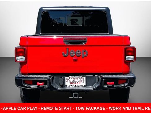 Used 2021 Jeep Gladiator Rubicon w/ Cold Weather Group AWD/4WD image 5