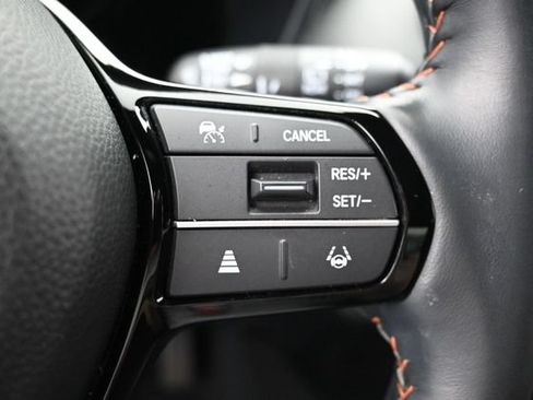 Used 2023 Honda HR-V Sport image 17