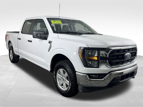 Used 2023 Ford F150 XLT w/ Trailer Tow Package image 3