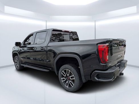 Used 2022 GMC Sierra 1500 AT4 w/ AT4 Premium Package image 5