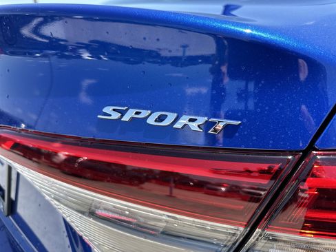 Used 2024 Honda Civic Sport image 30