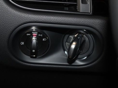 New 2026 Porsche Macan S image 22