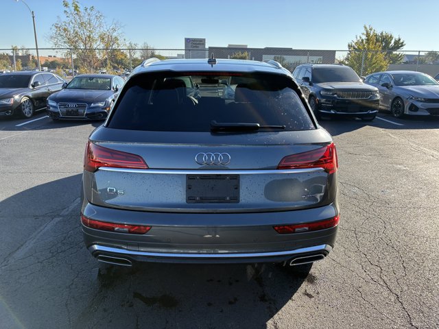 Used 2024 Audi Q5 e Premium Plus w/ Premium Plus Package AWD/4WD image 6