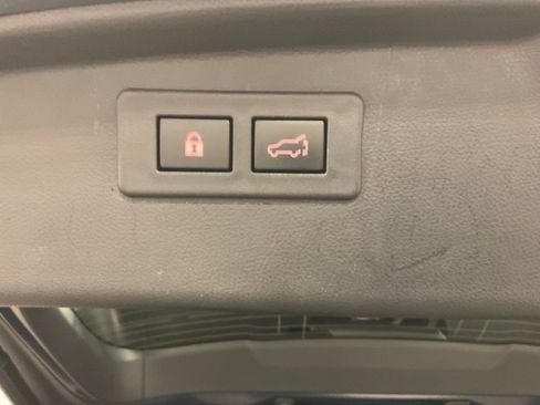 Used 2024 Subaru Outback Premium AWD/4WD image 22