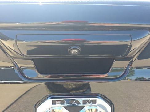 Used 2021 RAM 1500 Big Horn image 8