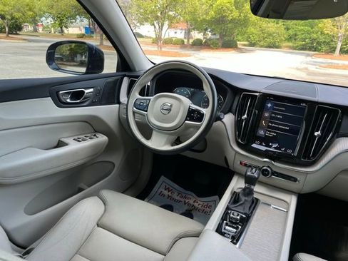 Used 2019 Volvo XC60 T5 Inscription w/ Protection Package Premier AWD/4WD image 28