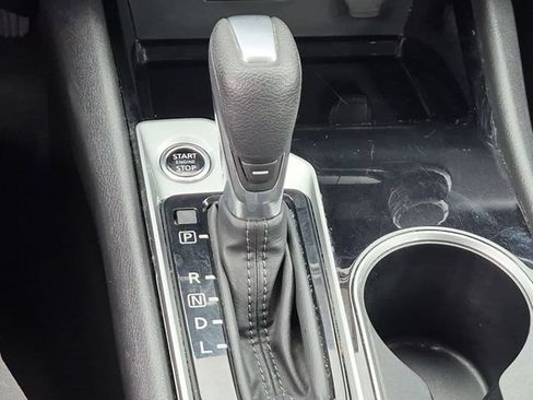 Used 2024 Nissan Altima 2.5 SV FWD image 26