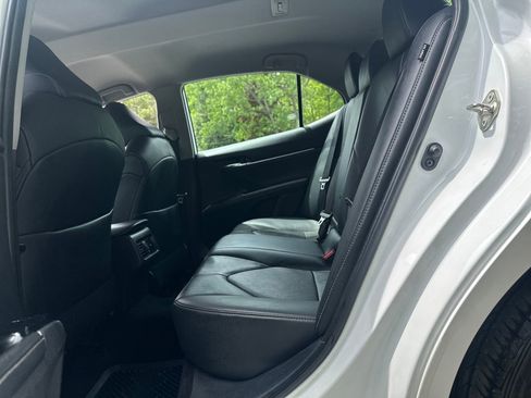 Used 2020 Toyota Camry XSE FWD image 18