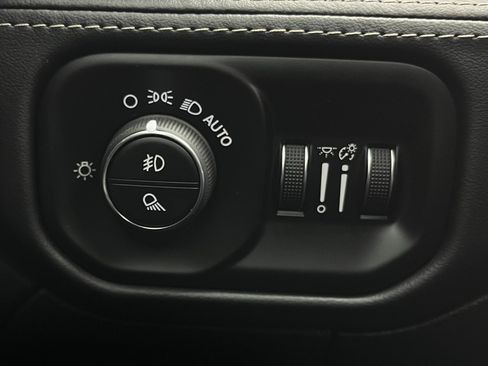 Used 2023 RAM 3500 Limited image 59