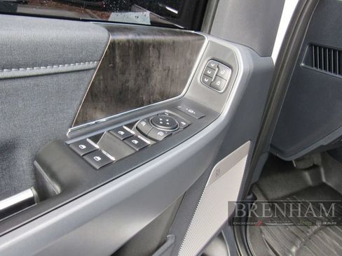 Used 2024 Ford F250 Lariat AWD/4WD image 10