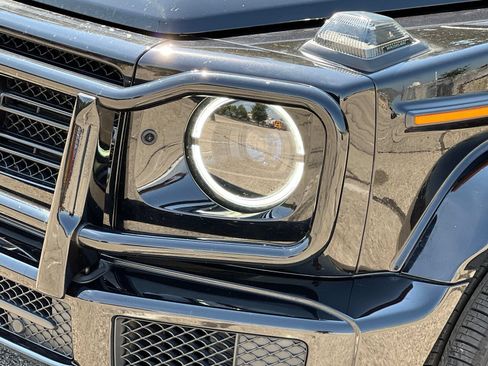 Used 2022 Mercedes-Benz G 550 image 11
