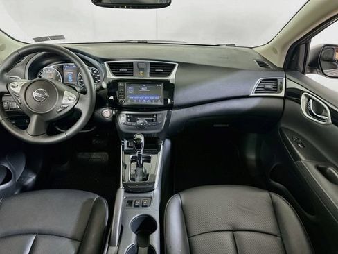 Used 2019 Nissan Sentra SL FWD image 18