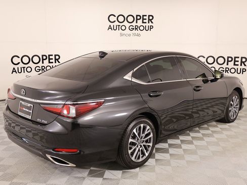 Used 2024 Lexus ES 350 w/ Accessory Package (Z2) image 20