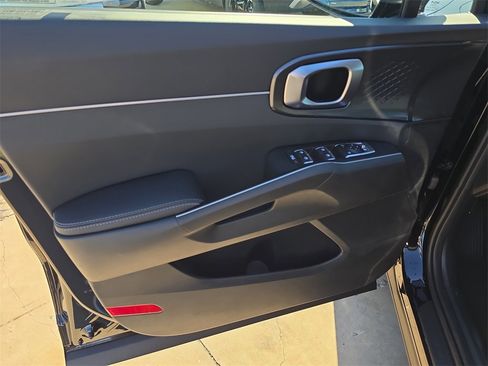 New 2026 Kia Sorento S image 17