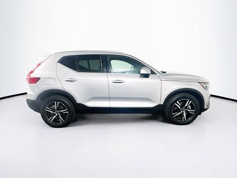Used 2025 Volvo XC40 B5 Core AWD/4WD image 10
