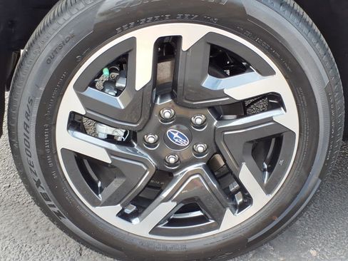 Used 2025 Subaru Forester Premium w/ Protection Package (1PH) image 10