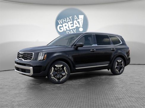 New 2025 Kia Telluride S image 3