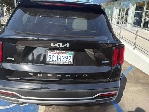 Certified 2022 Kia Sorento SX AWD/4WD image 4