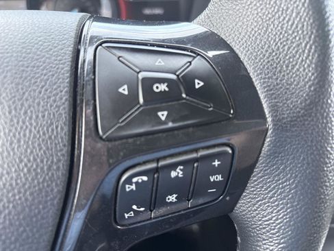 Used 2019 Ford Explorer XLT w/ XLT Sport Appearance Package AWD/4WD image 21