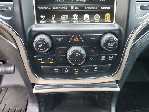 Used 2017 Jeep Grand Cherokee Limited AWD/4WD image 29