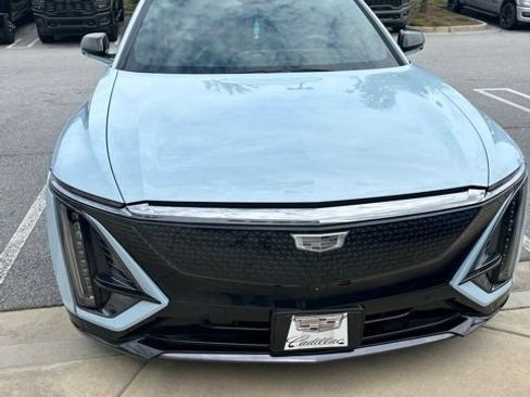 Used 2024 Cadillac Lyriq Sport RWD image 5