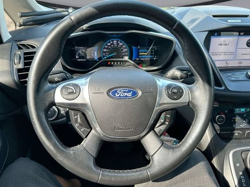 Used 2017 Ford C-MAX Energi SE w/ Equipment Group 401A FWD image 14
