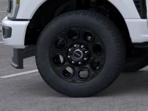 New 2026 Ford F250 Lariat w/ Black Appearance Package AWD/4WD image 19