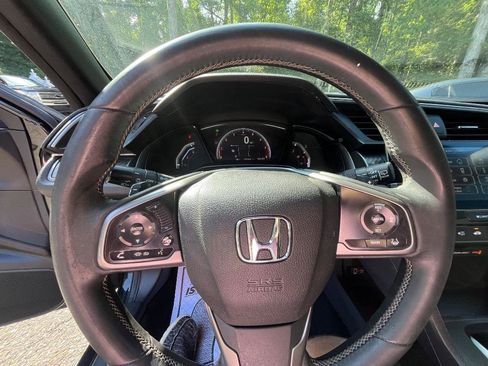 Used 2018 Honda Civic Sport Touring image 21