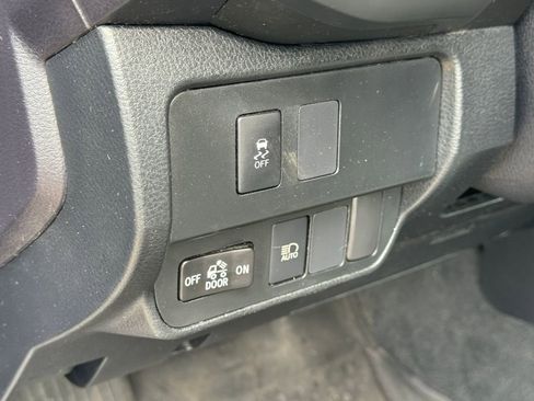 Used 2021 Toyota Tacoma SR w/ SR Convenience Package image 10