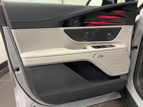 Used 2026 Lincoln Nautilus Premier w/ Equipment Group 102A image 32