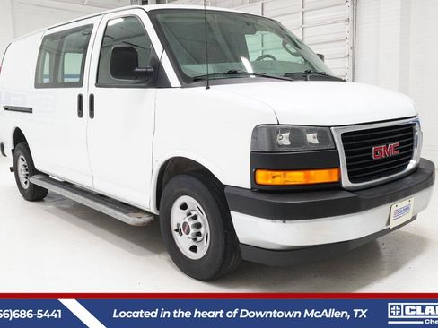 Used 2018 GMC Savana 2500 w/ Driver Convenience Package RWD image 3