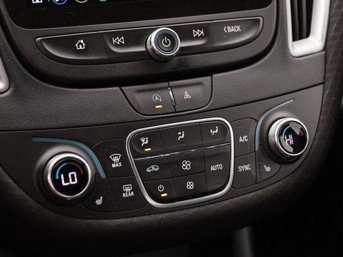 Used 2024 Chevrolet Malibu LT image 18