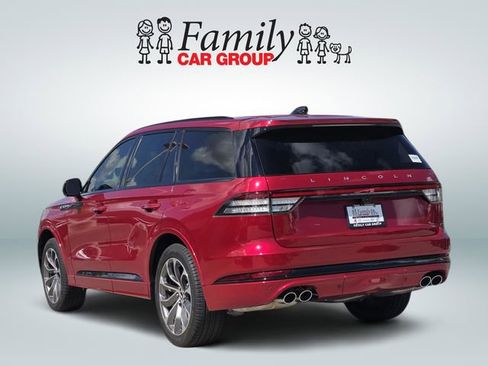 Used 2025 Lincoln Aviator AWD w/ Jet Appearance Package image 3