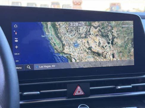 Certified 2024 Hyundai Elantra Blue FWD image 21