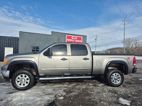 Used 2013 GMC Sierra 2500 SLE w/ SLE Preferred Package image 1