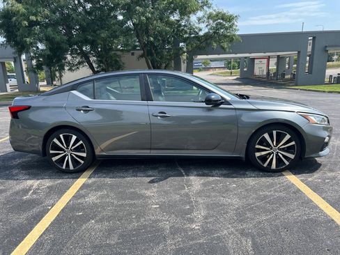 Used 2019 Nissan Altima 2.5 SR w/ SR Premium Package FWD image 7