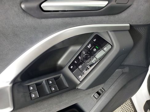 New 2025 Audi SQ5 Premium Plus image 28