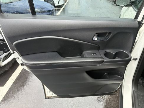 Used 2017 Honda Pilot EX-L image 18