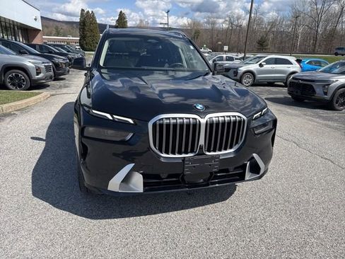 Used 2026 BMW X7 xDrive40i AWD/4WD image 9
