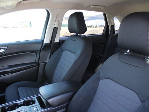 Used 2023 Ford Edge SE w/ Black Appearance Package image 15