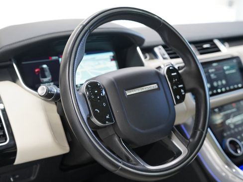 Used 2022 Land Rover Range Rover Sport HSE Dynamic image 12