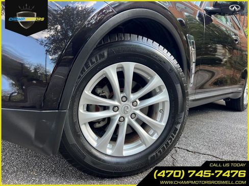 Used 2011 INFINITI FX35 2WD w/ Premium Pkg image 3